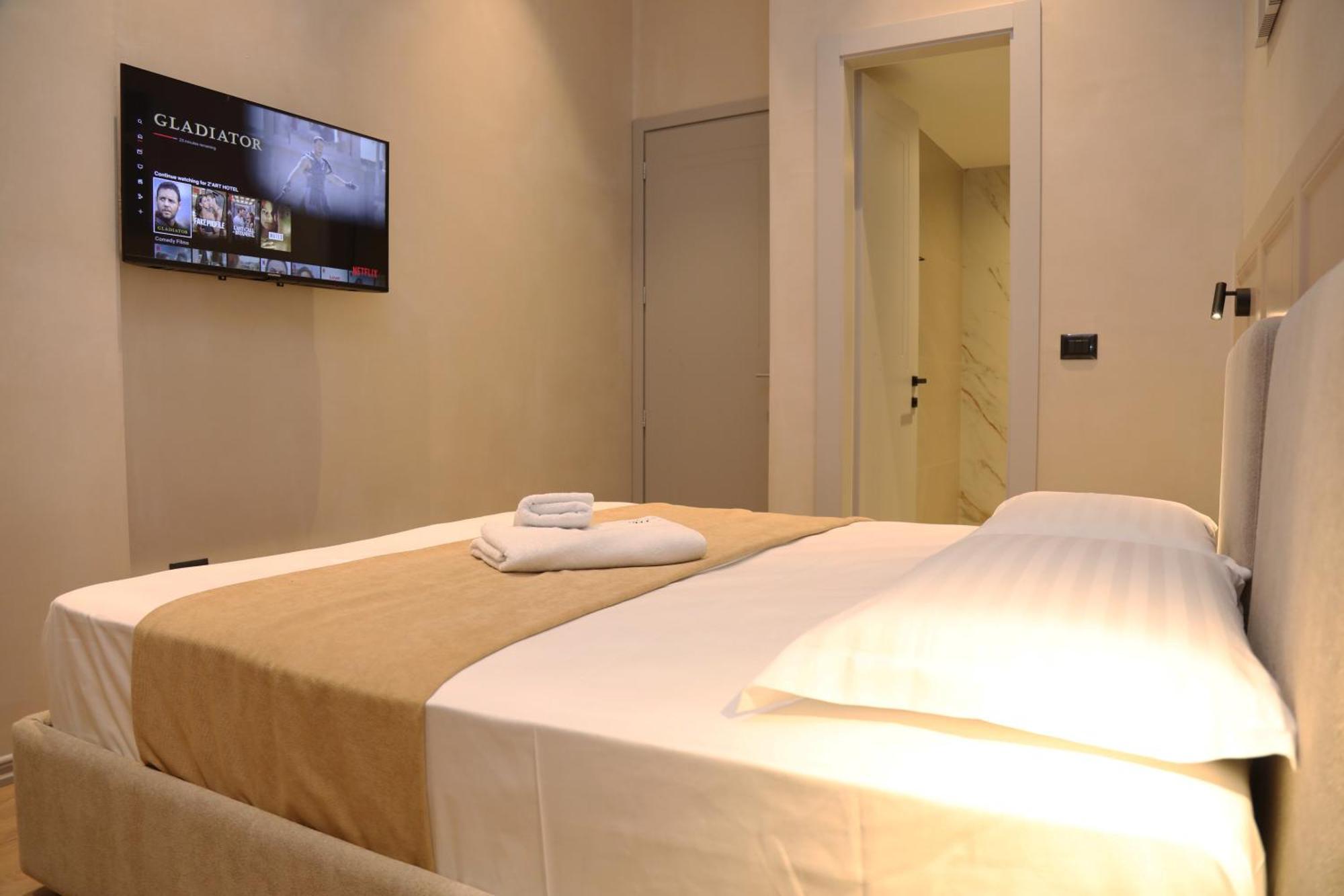 Z Art Hotel Крує Екстер'єр фото